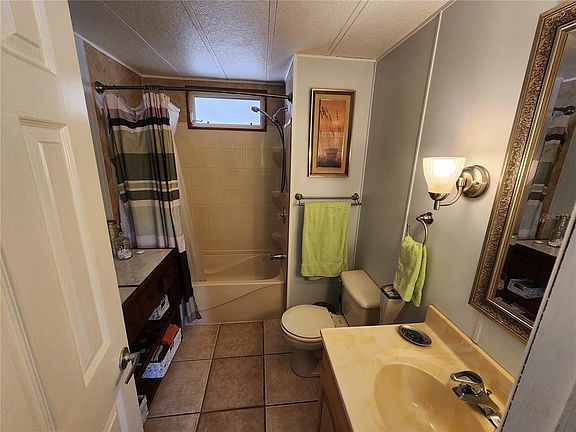 4th image of 808 53RD AVENUE E #27