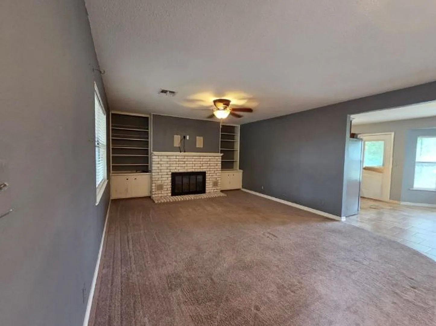 For Lease!! — Photo 2