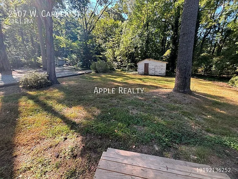 2507 W Carver St — Photo 16