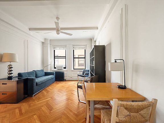 3rd image of 535 W 110th St APT 10J
