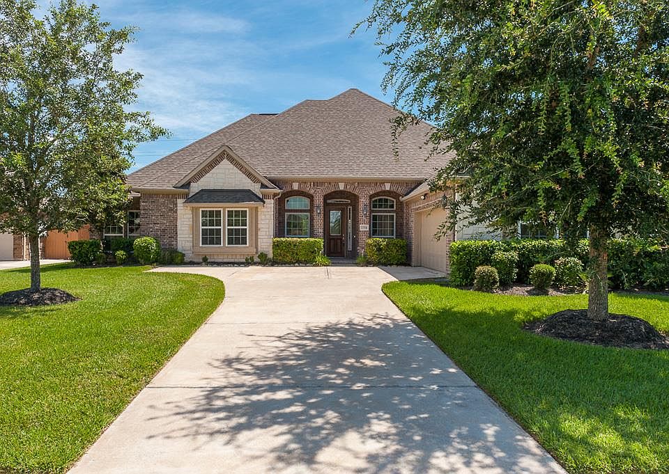 1st image of 1316 Altavilla Ln