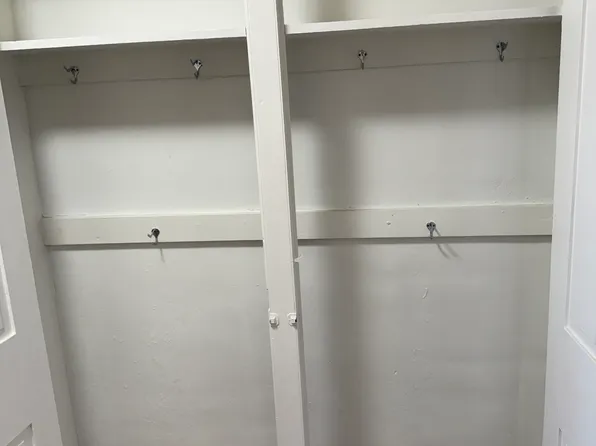 49 E High St APT 2, Pottstown, PA 19464