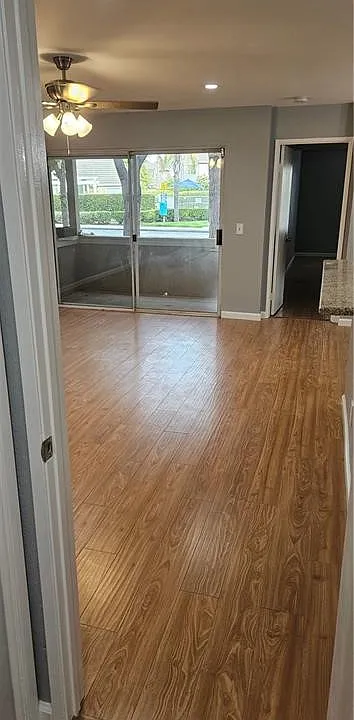 8718 Weybridge Pl