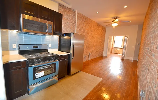 Rented by Citi Habitats | media 8