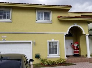 15703 SW 43rd Ln, Miami, FL 33185