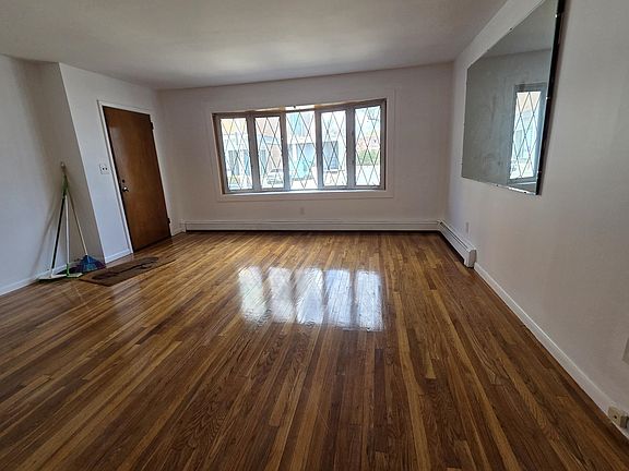 4th image of 777 Montgomery St Floor 1
