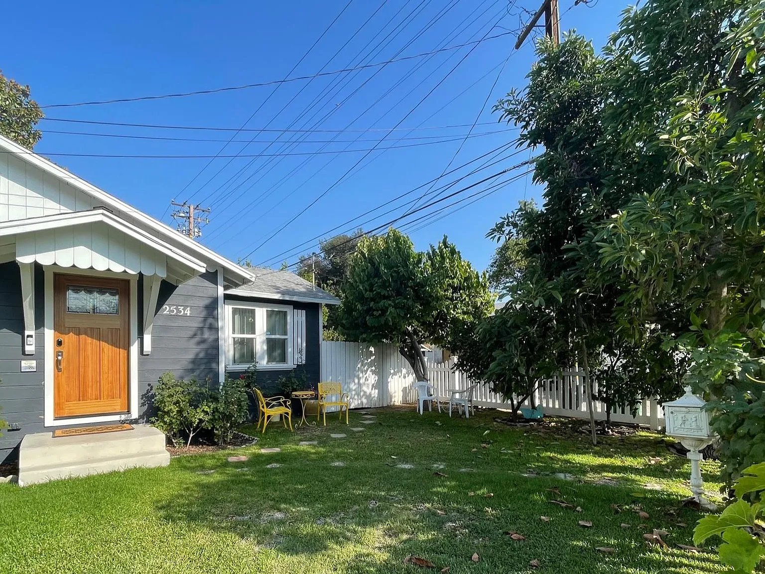 C Street, La Verne — Photo 2