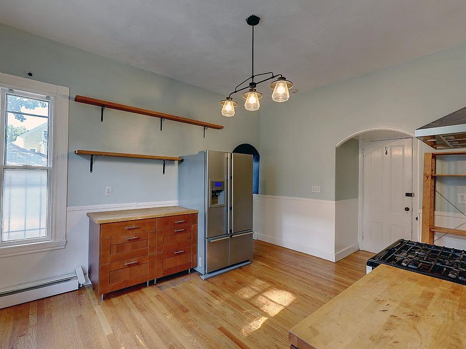 1st image of 51 Chapin Ave #1B