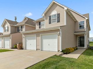 2026 Hickoryleaf Ln, Raymore, MO 64083