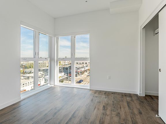5th image of 1855 Westwood Blvd #508