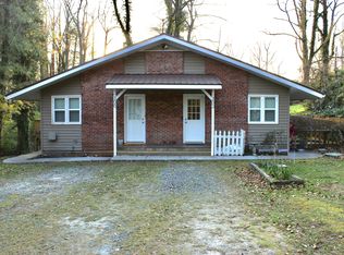 302 Daniel Dr #2, Hendersonville, NC 28739