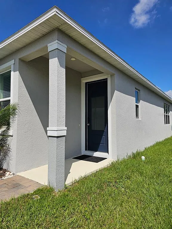 3 bed, 2.0 bath, 1656 sqft, $2,500 — Photo 4