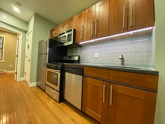 Rented by Voro NYC | media 6