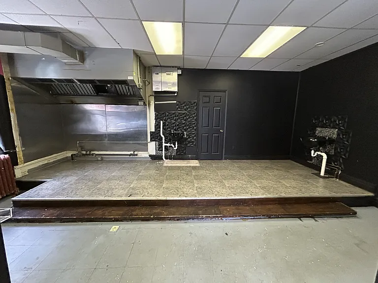 145 E Antietam St #1 — Photo 9