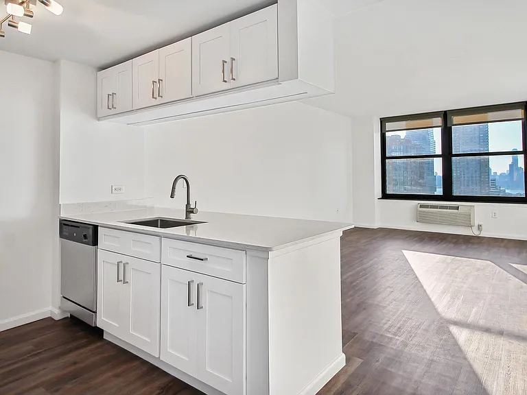 100 Newark Ave #2608 — Photo 8