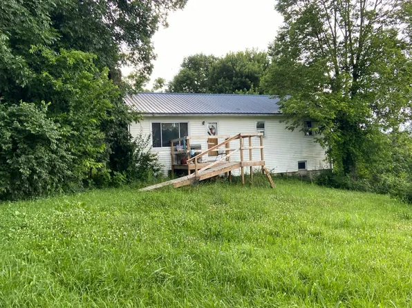 1110 Clintonville Rd, Paris, KY 40361