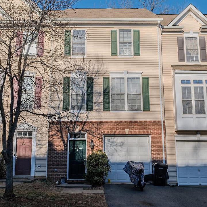 1st image of 816 Fairview Village Ct