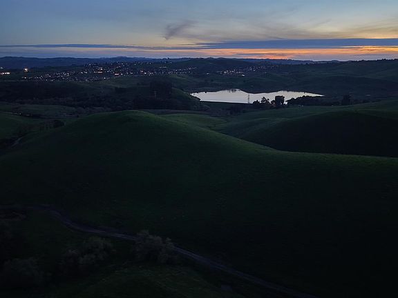 4th image of 2 Lake Herman Rd