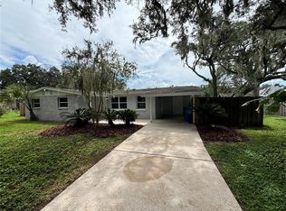 215 Hidden Lake Dr, Brandon, FL 33511
