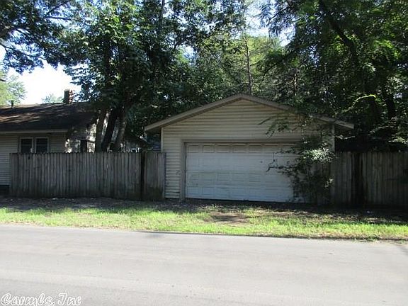 4th image of 1302 S Grand Ave