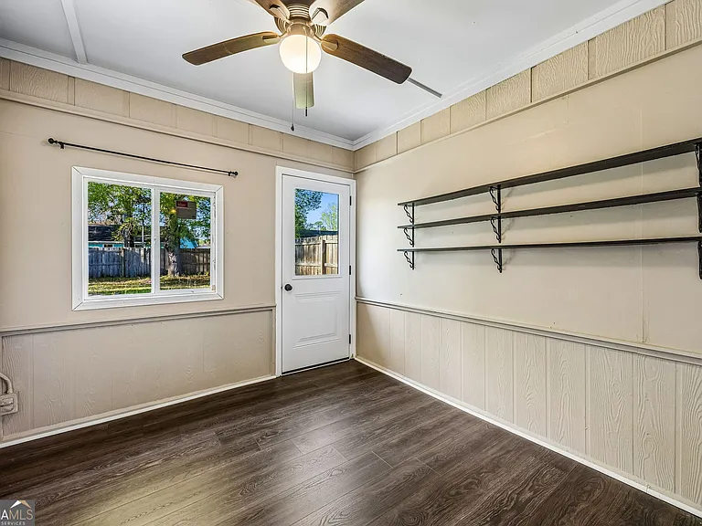 132 Woodvalley Dr — Photo 27