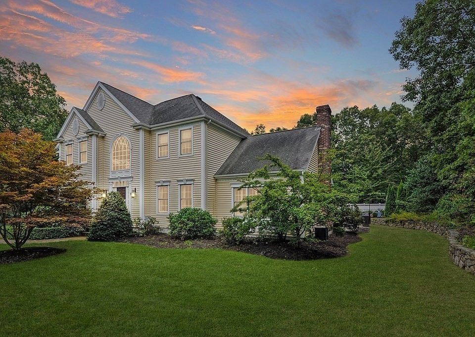 13 Stable Way, Medway, MA 02053 Zillow