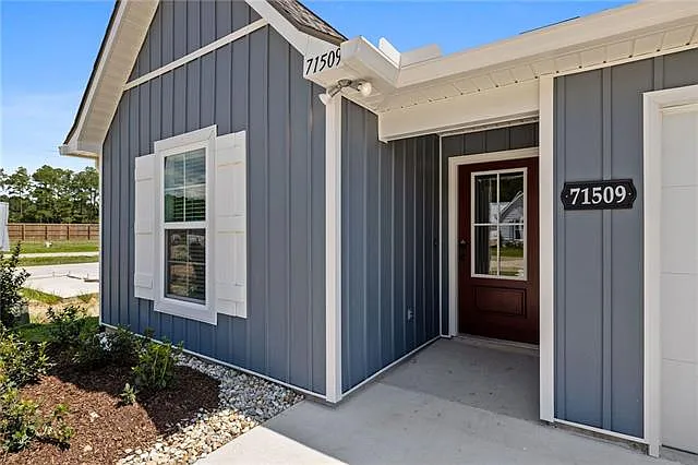 3 bed, 2.0 bath, 1283 sqft, $2,100 — Photo 4