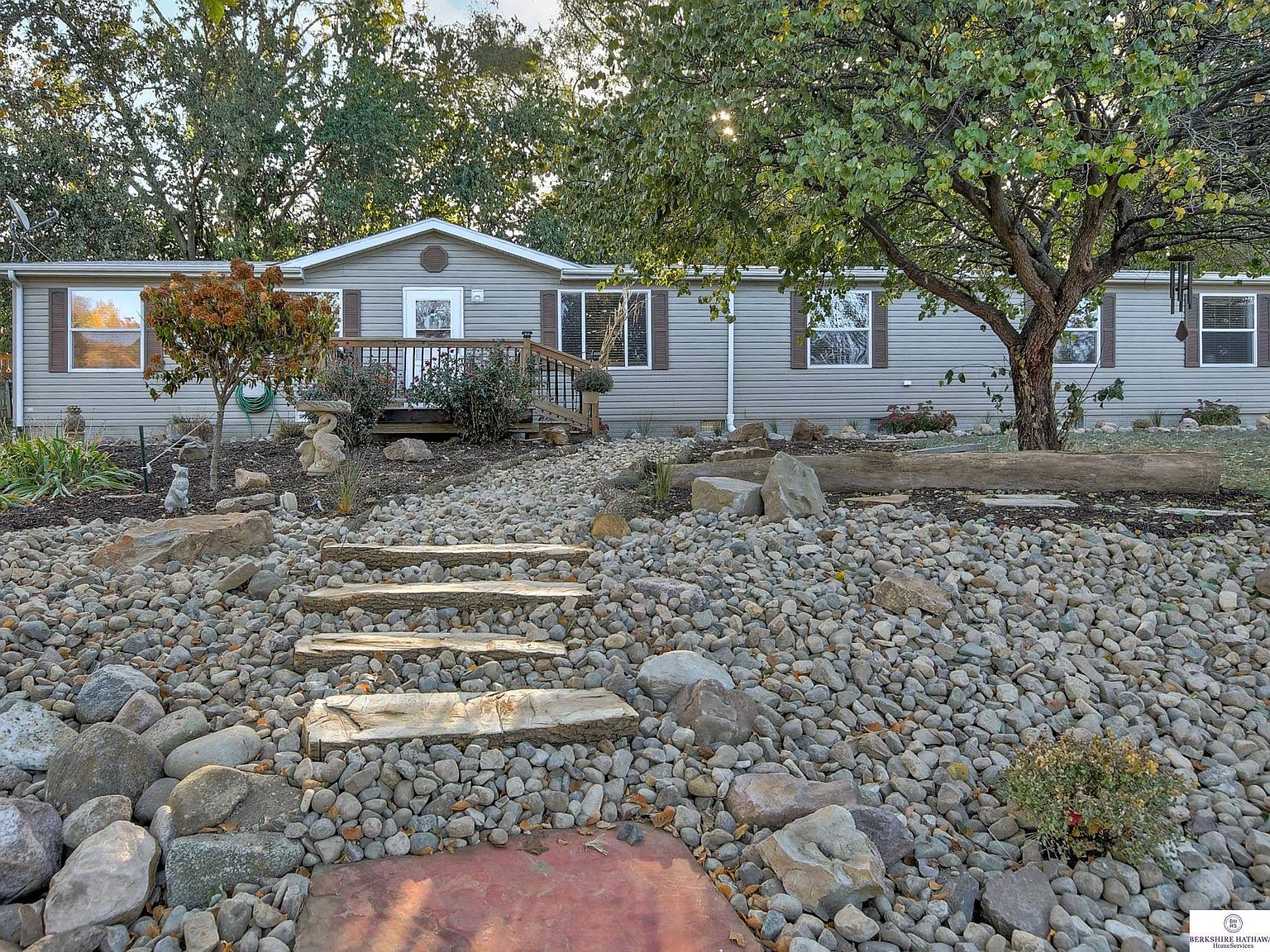 2096 Longview Loop, Council Bluffs, IA 51503 Zillow