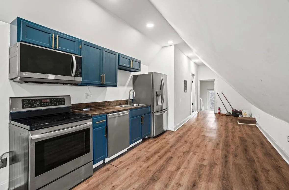 1712 E Park Pl #3 photo 1