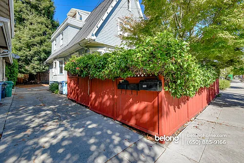 2223 Ward St #B Photo 1