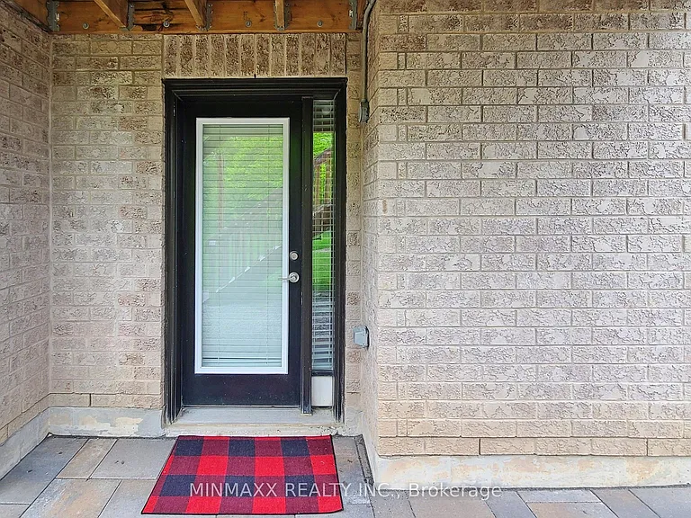 465 Thornborrow Ct — Photo 31