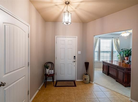 4th image of 1112 Wolverine Ln