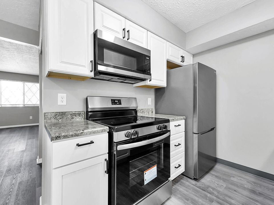 1st image of 3083 Highcliff Ct