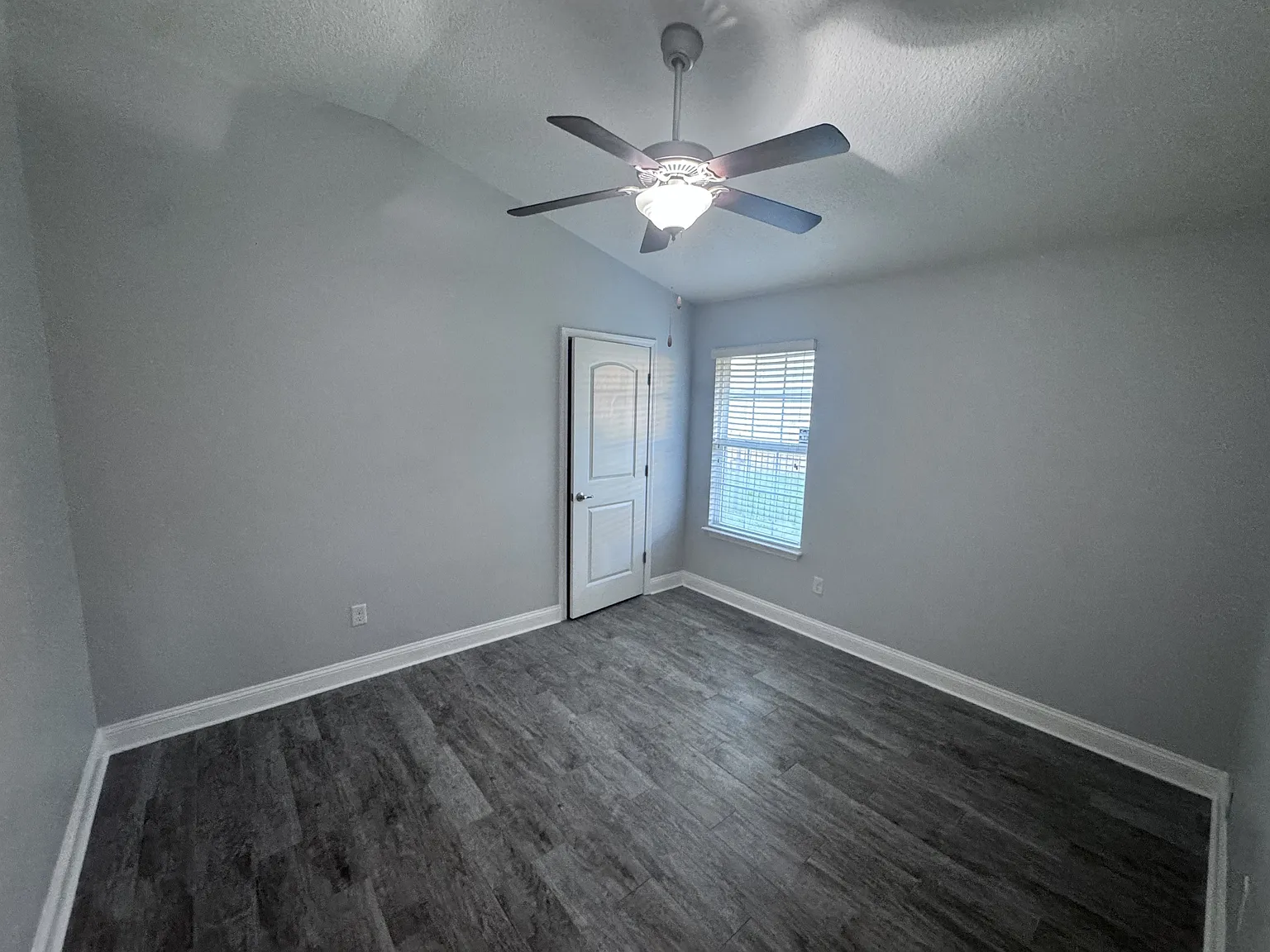 7565 Westland Oaks Drive - 1 — Photo 4