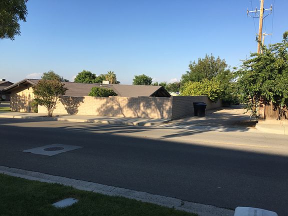 Corner lot on cul de sac.