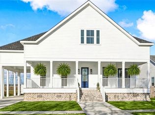 2221 Benjamin St, Arabi, LA 70032