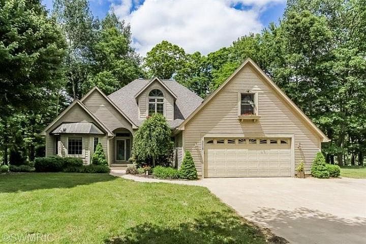 1st image of 2650 Bear Creek Dr
