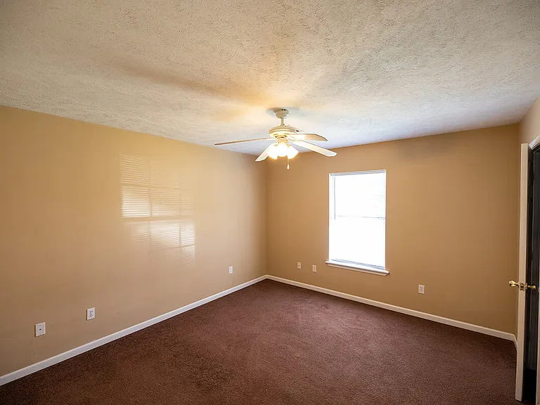 1812-ESTHER-1-BEDROOM2_12132022