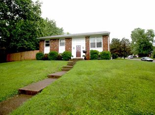 5211 Berry Ln, Evansville, IN 47710