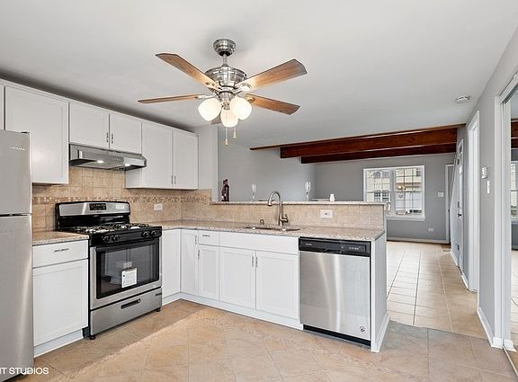 4th image of 446 Meadow Hill Ln