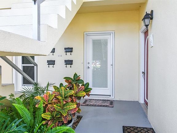 2nd image of 133 Avenida Messina APT 2