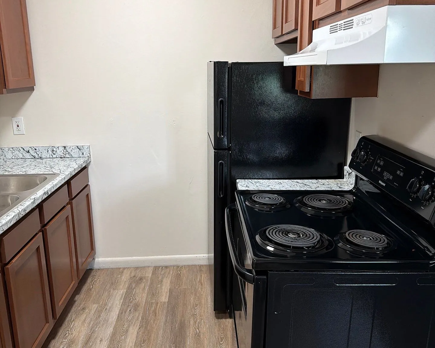1 bed, 586 sqft, $720 — Photo 1