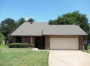 9531 E Cardinal Pl, Midwest City, OK 73130