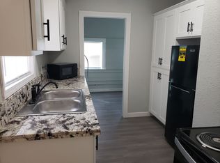 One Bedroom Cottage off of Eureka Way - Recently Remodeled, Redding, CA 96001