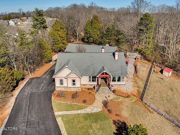 2nd image of 2001 Beals Chapel Rd