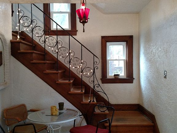 5th image of 611 N Washington St