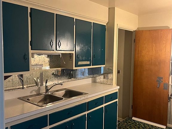 4th image of 4644 W 146th St