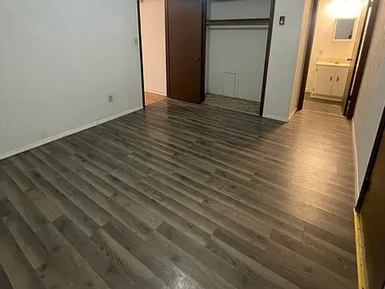 1113 Hidden Valley Dr #4 — Photo 4