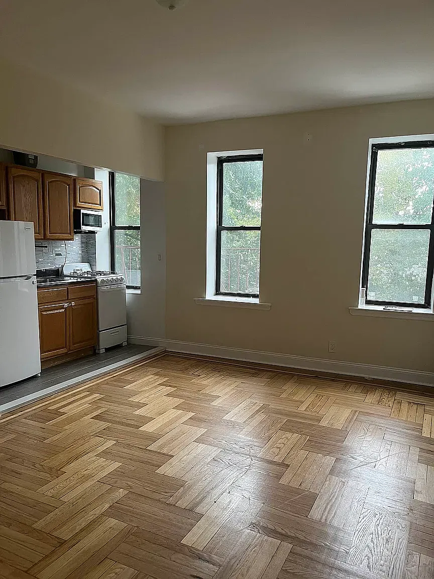 114 West 238th Street — Photo 3