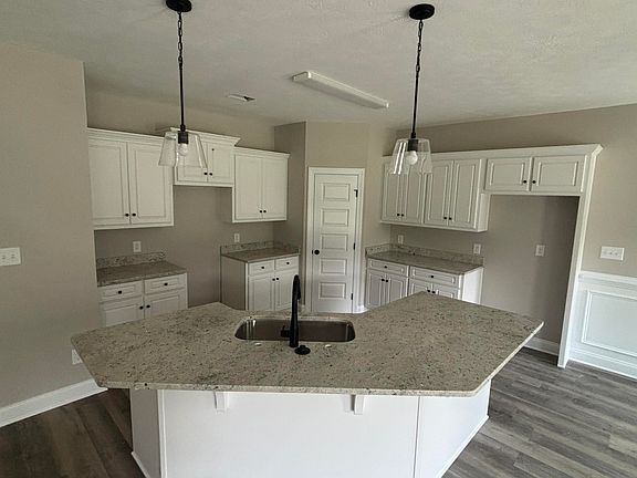 3rd image of 3227 Basil Lane